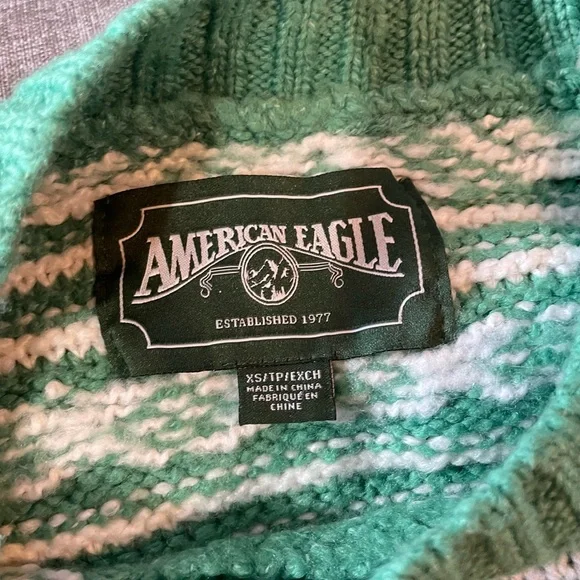American Eagle crewneck sweaters, size XS. - Picture 8 of 10